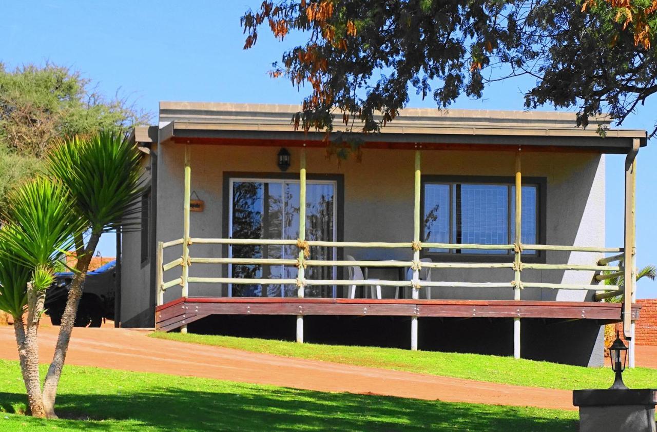 Eden Chalets Hotel Windhoek Exterior photo